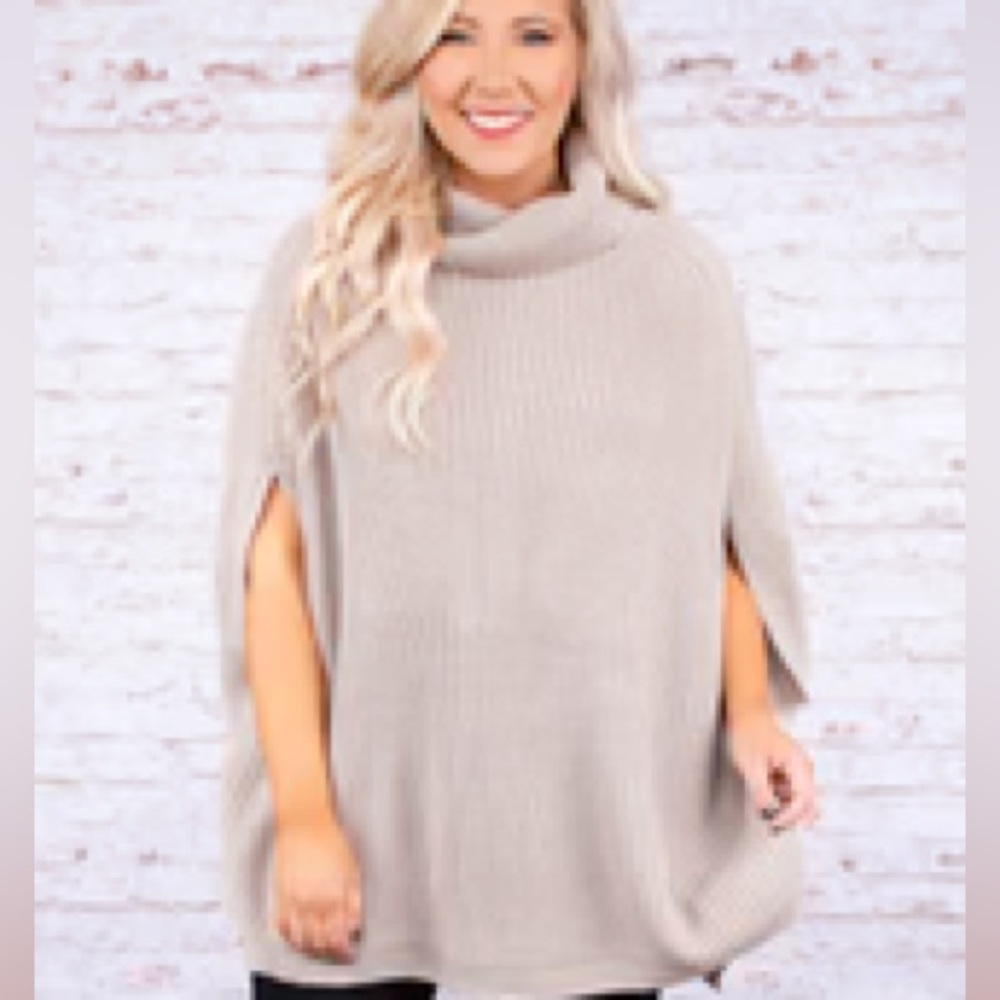 Like You Mean It Poncho, Light Gray